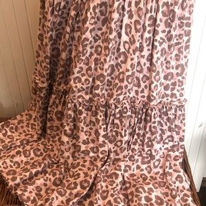 Pink and tan cheetah print